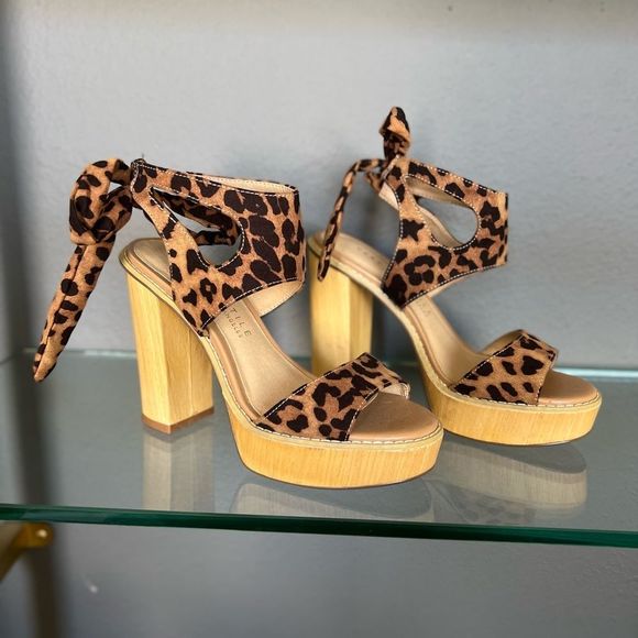 Very Volatile Ashlee dress sandal leopard size 6 - Picture 2 of 7